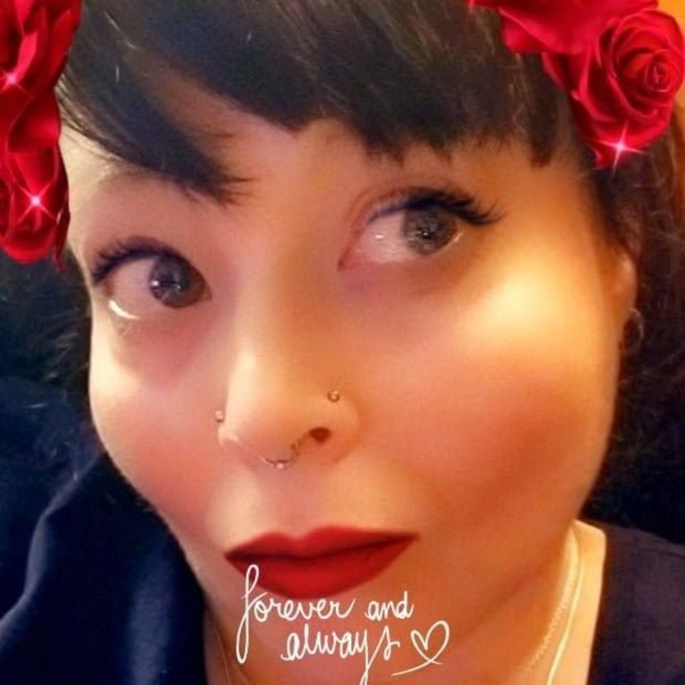 Meet your Posher, Raymama